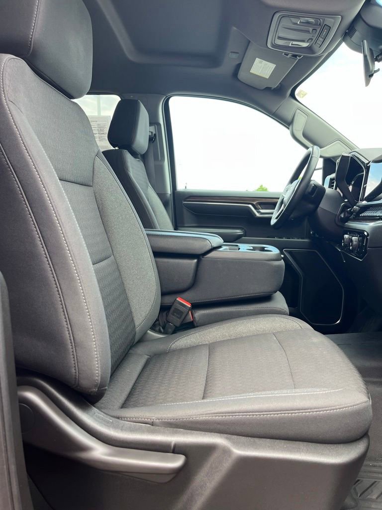 2023 Chevrolet Silverado 1500 LT - Photo 11