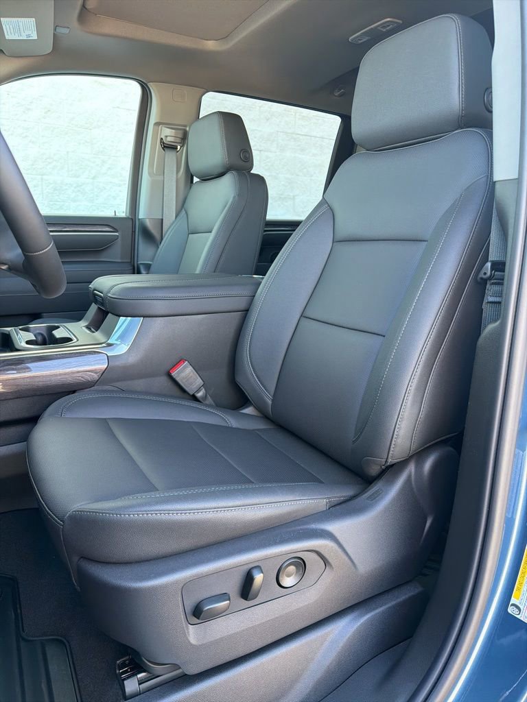 2026 Chevrolet Silverado 2500 HD LTZ - Photo 10