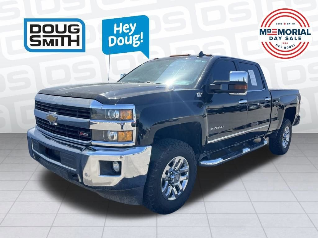 2016 Chevrolet Silverado HD LTZ 4WD Crew Cab Standard Box's photo