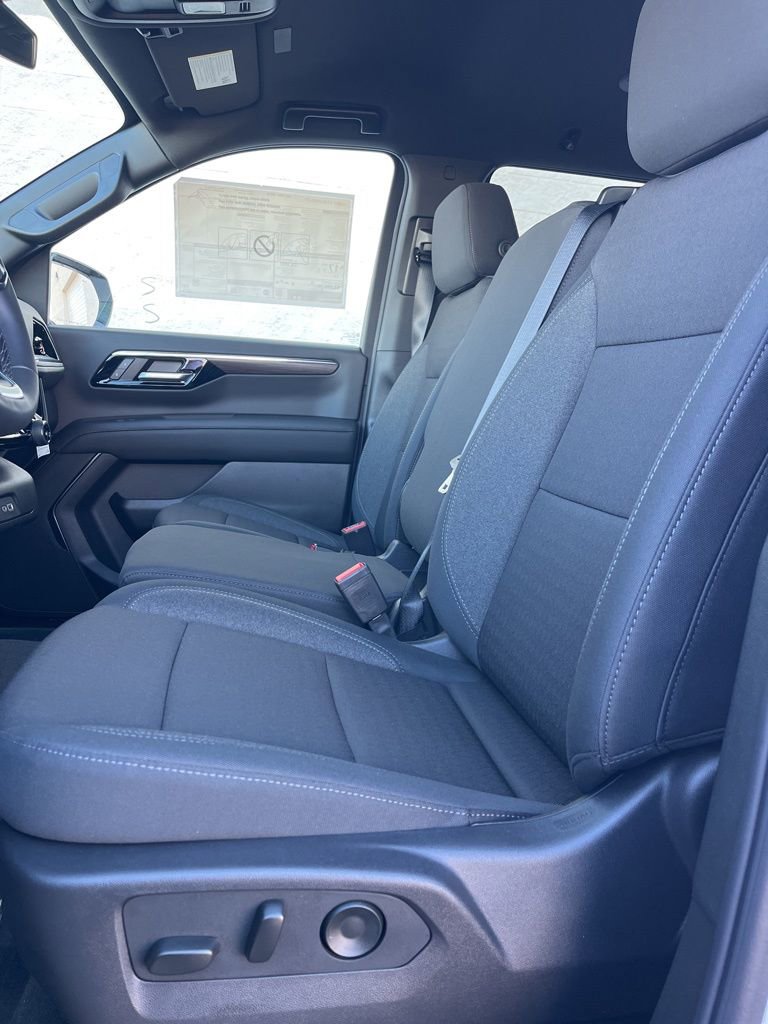 2026 Chevrolet Tahoe LS - Photo 9