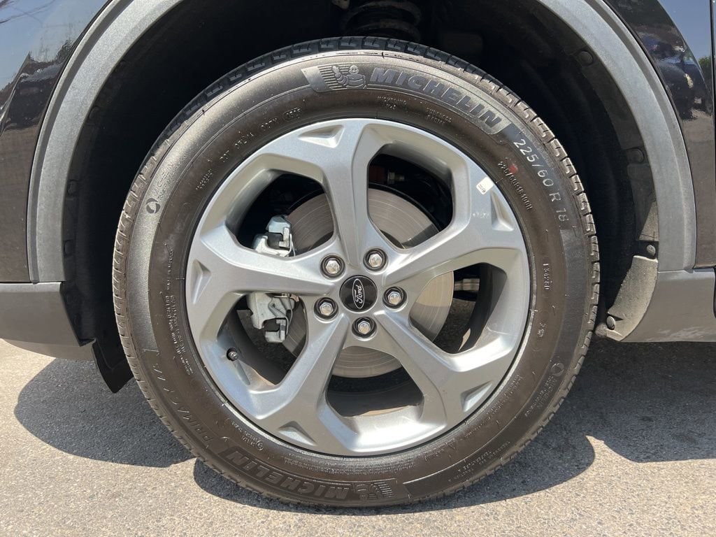 2025 Ford Escape ST-Line Select - Photo 25