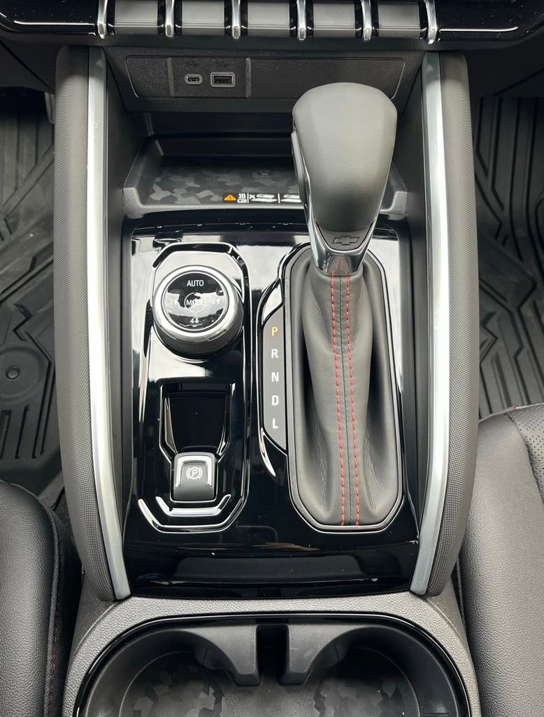 2026 Chevrolet Colorado Z71 - Photo 23