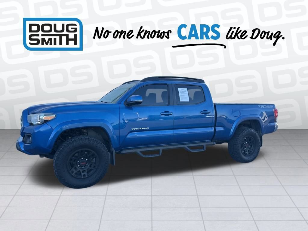2017 Toyota Tacoma SR5 photo 2