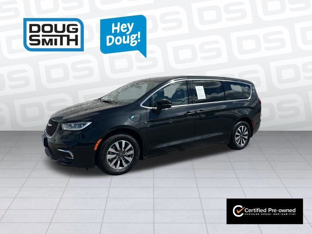 2023 Chrysler Pacifica Hybrid Touring L