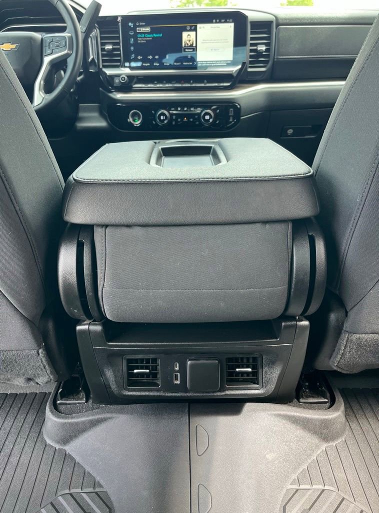 2023 Chevrolet Silverado 1500 LT - Photo 26