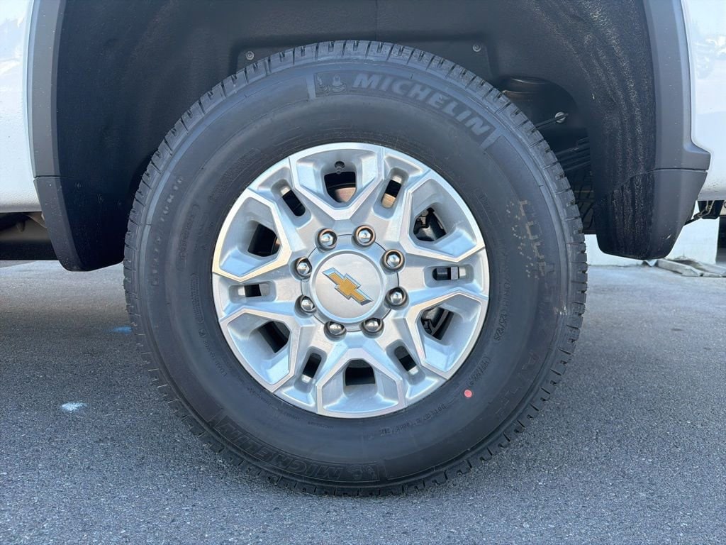 2026 Chevrolet Silverado 3500HD LT - Photo 34
