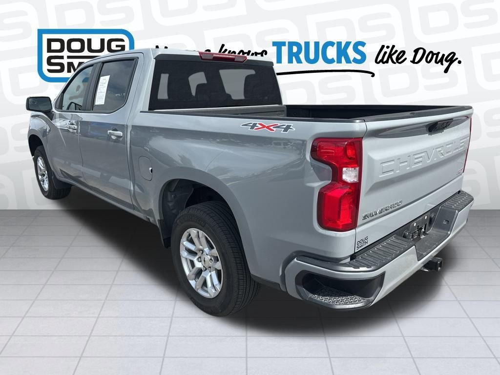 2025 Chevrolet Silverado 1500 RST photo 4