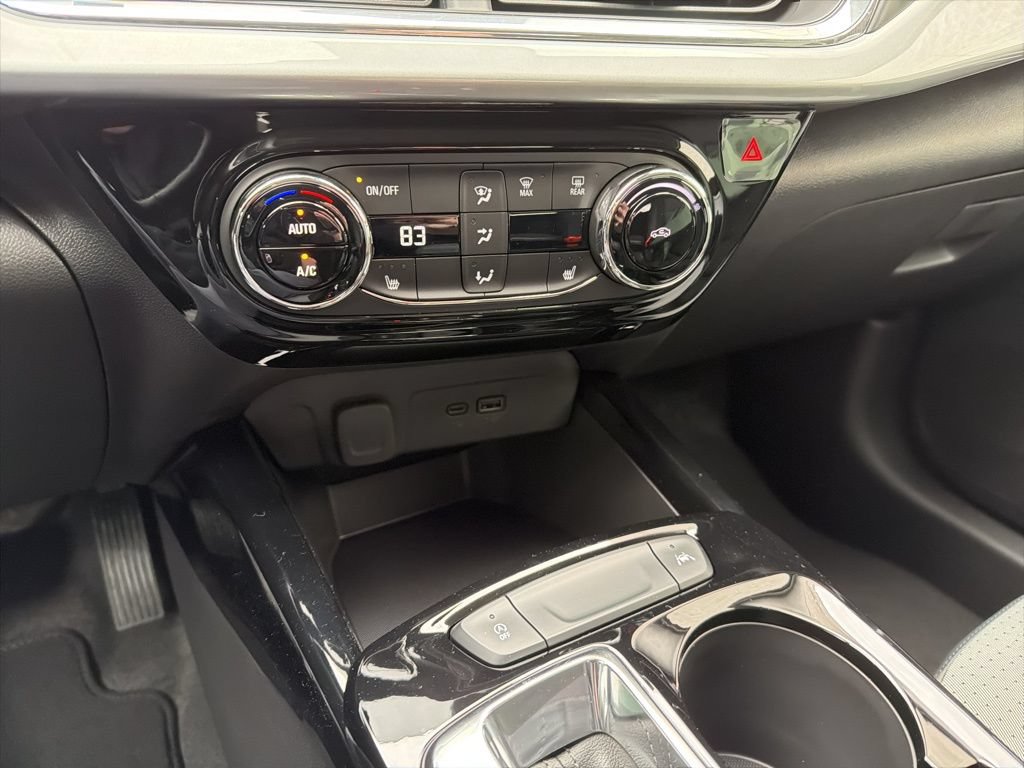 2026 Chevrolet Trax LT - Photo 17