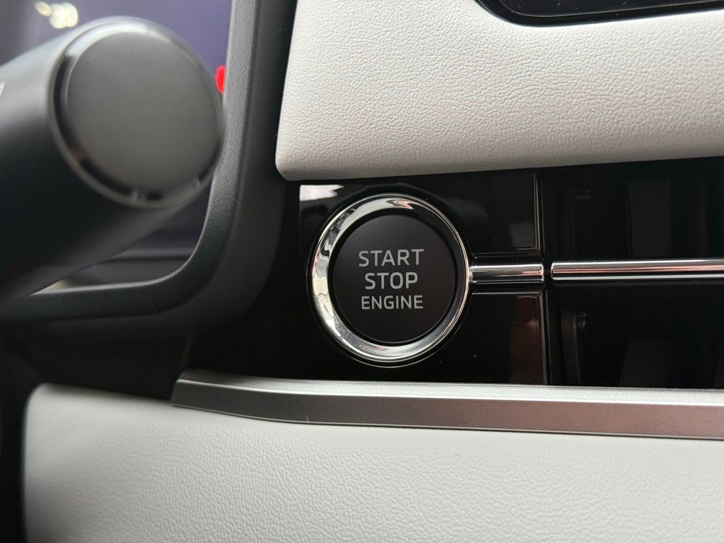2026 Mitsubishi Outlander SE - Photo 12