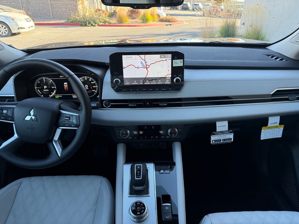 2025 Mitsubishi Outlander Plug-in Hybrid Platinum Edition - Photo 13