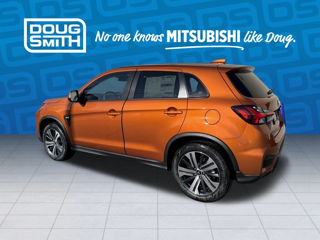 2025 Mitsubishi Outlander Sport ES photo 2