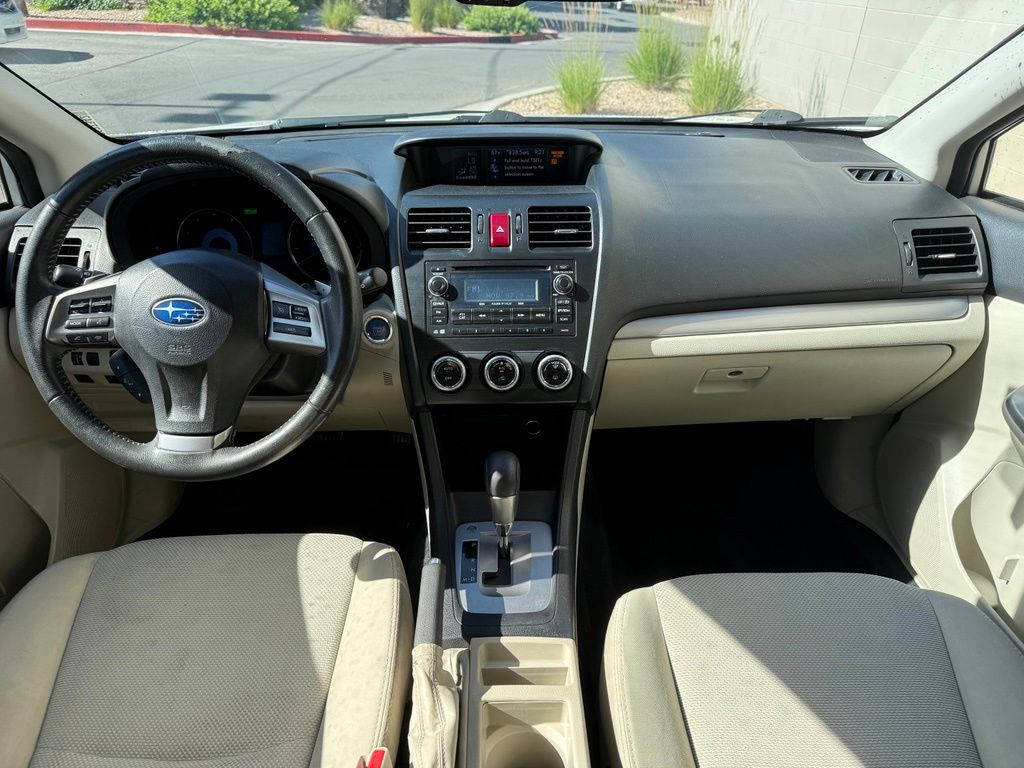 2014 Subaru XV Crosstrek Hybrid - Photo 13