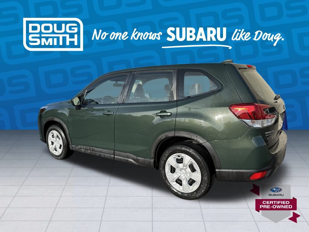 2022 Subaru Forester Base photo 2