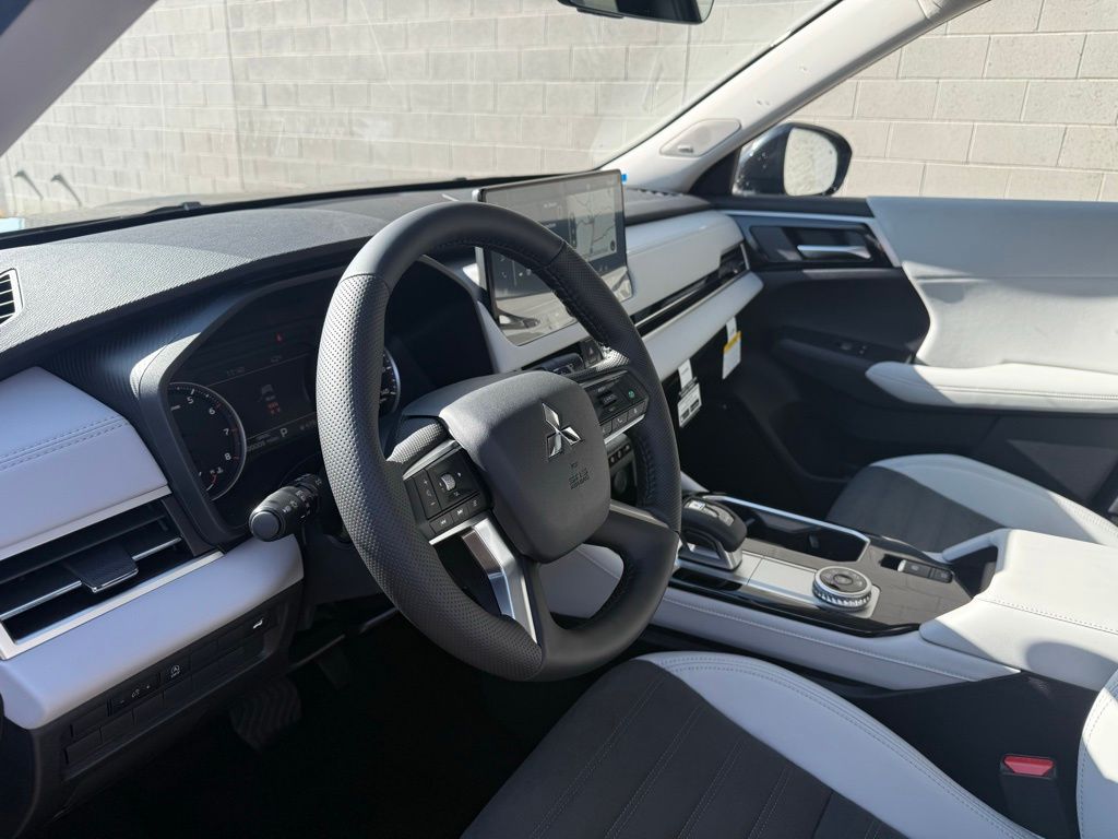 2026 Mitsubishi Outlander SE - Photo 19