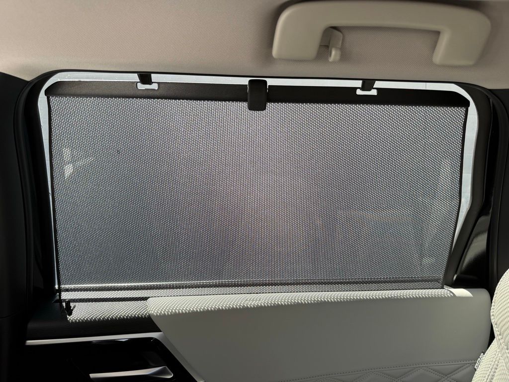 2025 Mitsubishi Outlander Plug-in Hybrid Platinum Edition - Photo 26