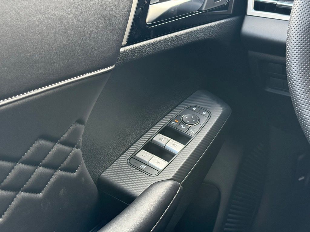 2025 Mitsubishi Outlander Plug-in Hybrid SEL Black Edition - Photo 7