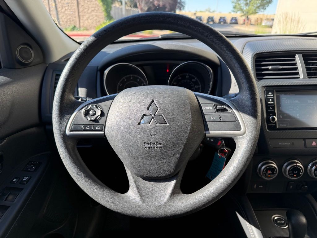2025 Mitsubishi Outlander Sport ES - Photo 10