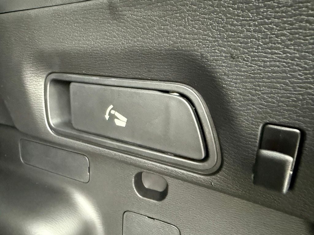 2026 Mitsubishi Outlander SEL - Photo 32
