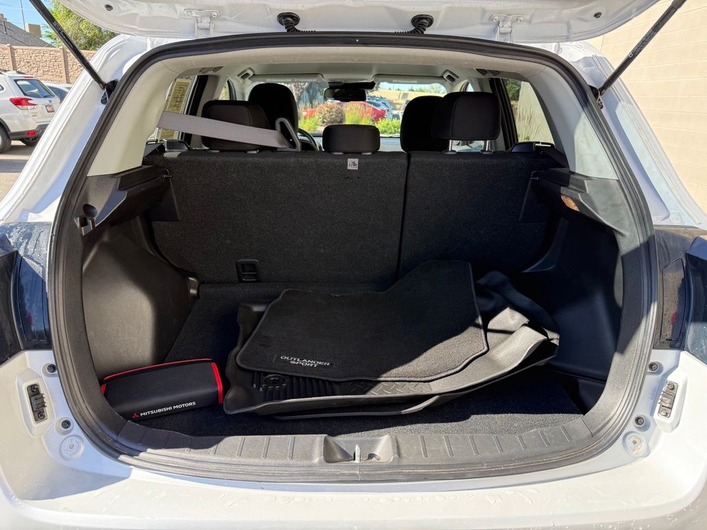 2025 Mitsubishi Outlander Sport ES - Photo 25