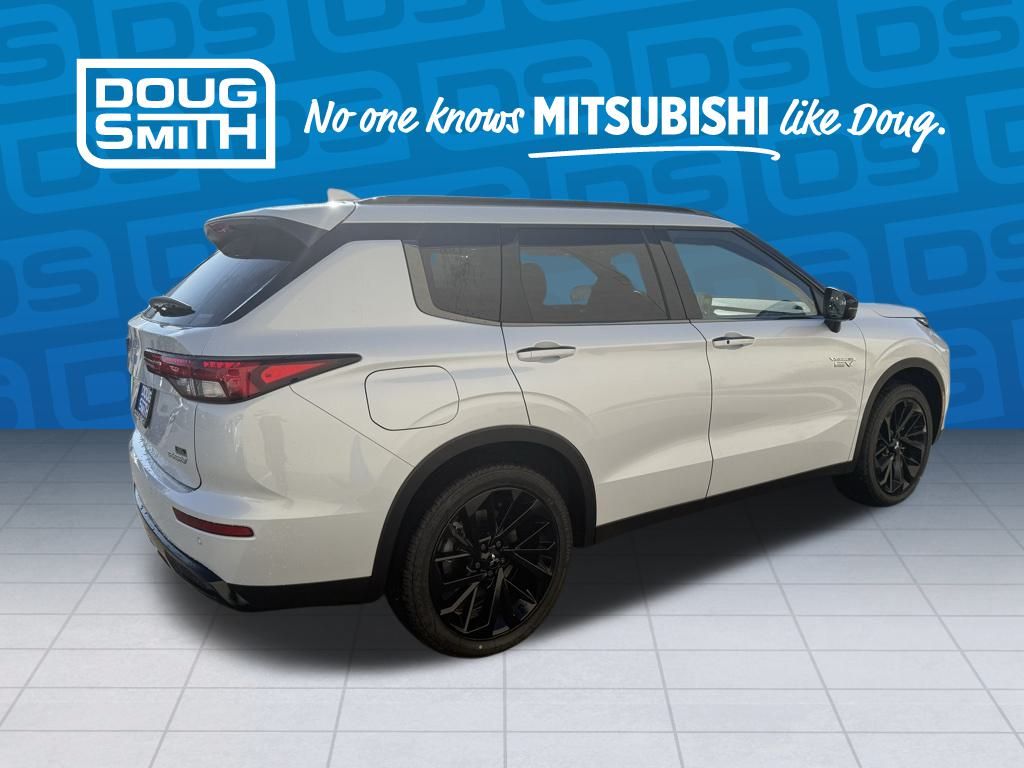 2025 Mitsubishi Outlander PHEV SEL Black Edition photo 4