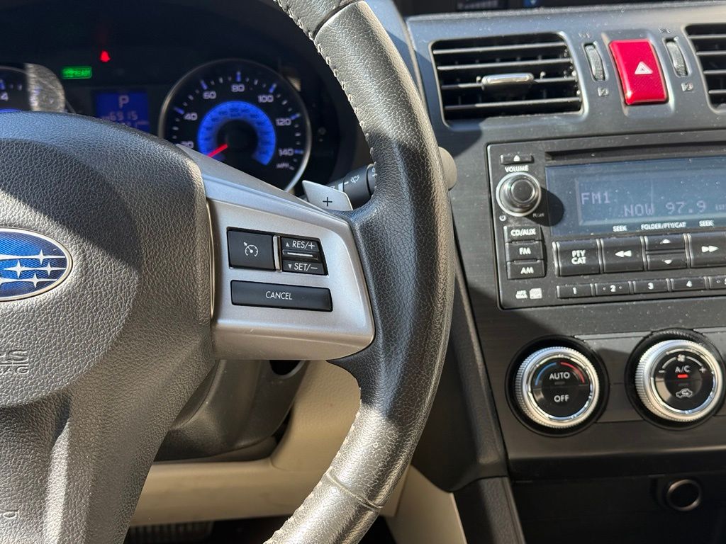 2014 Subaru XV Crosstrek Hybrid - Photo 11