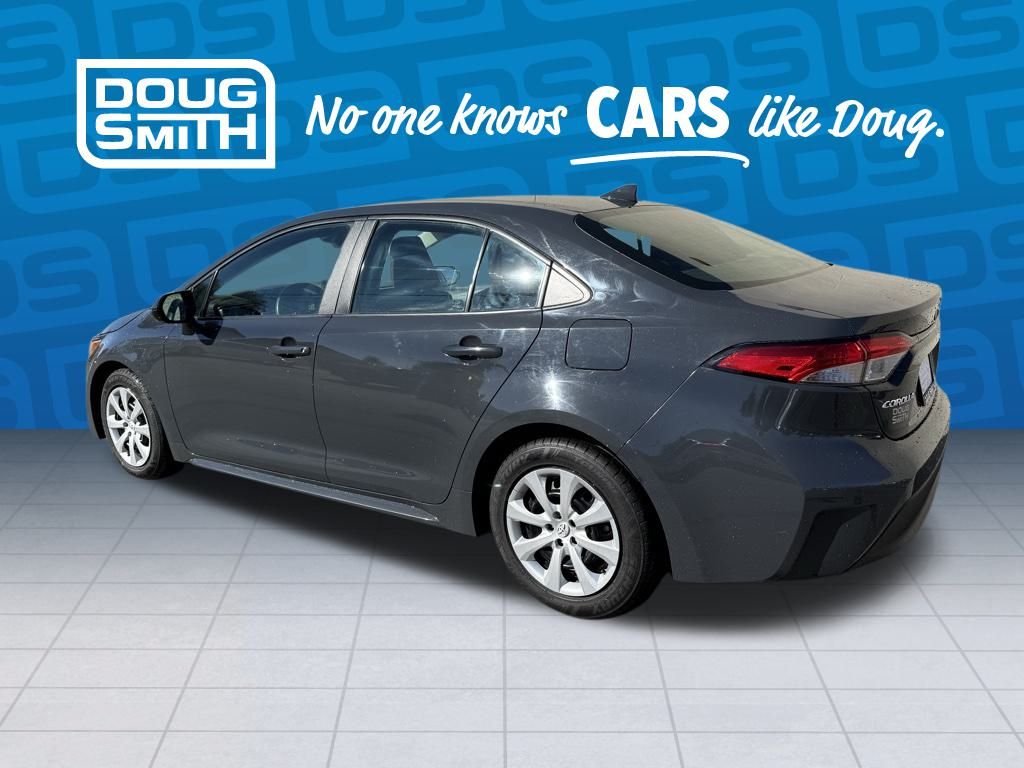 2023 Toyota Corolla LE photo 2