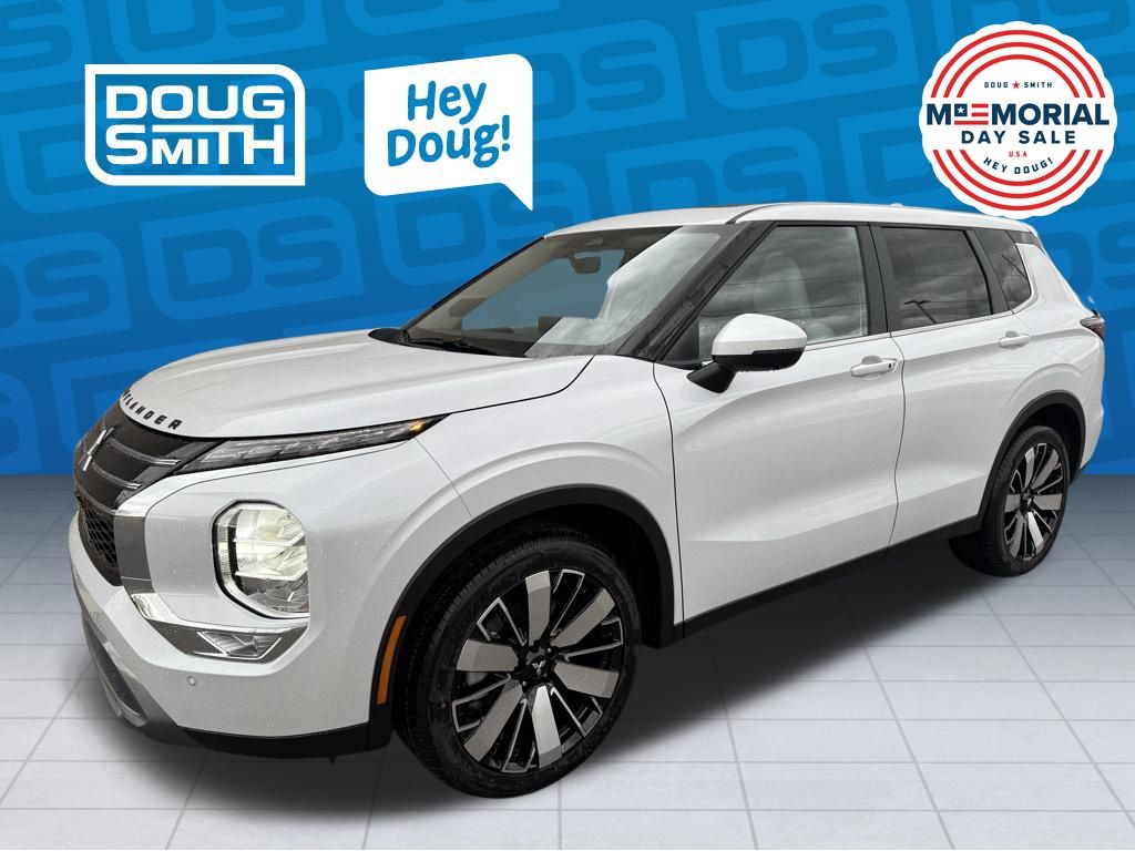 2026 Mitsubishi Outlander SE FWD's photo
