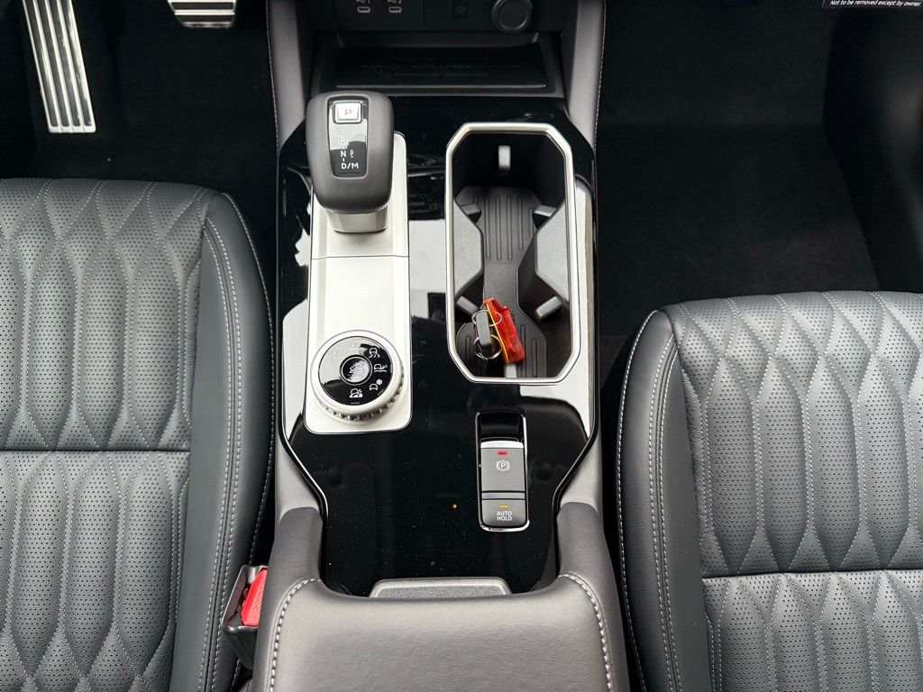 2026 Mitsubishi Outlander SEL - Photo 17