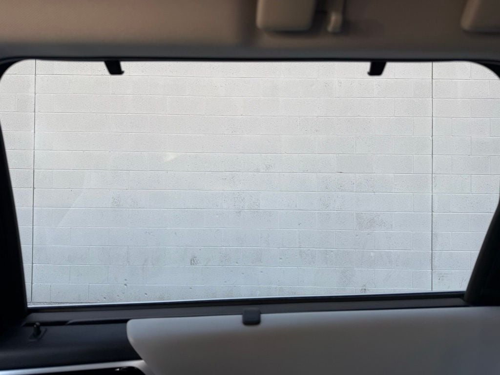 2025 Mitsubishi Outlander Plug-in Hybrid Platinum Edition - Photo 26