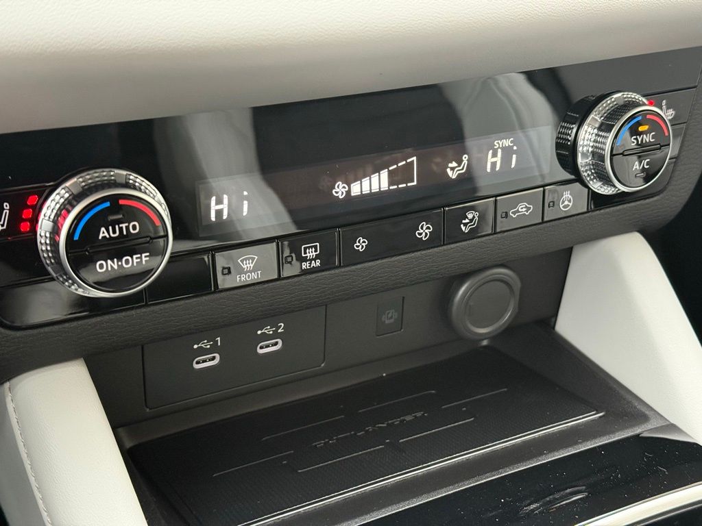 2026 Mitsubishi Outlander SE - Photo 17