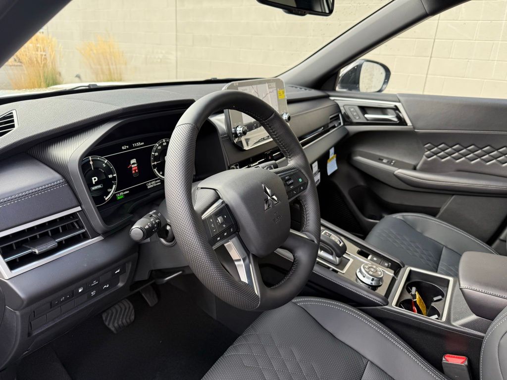 2025 Mitsubishi Outlander Plug-in Hybrid SEL Black Edition - Photo 20