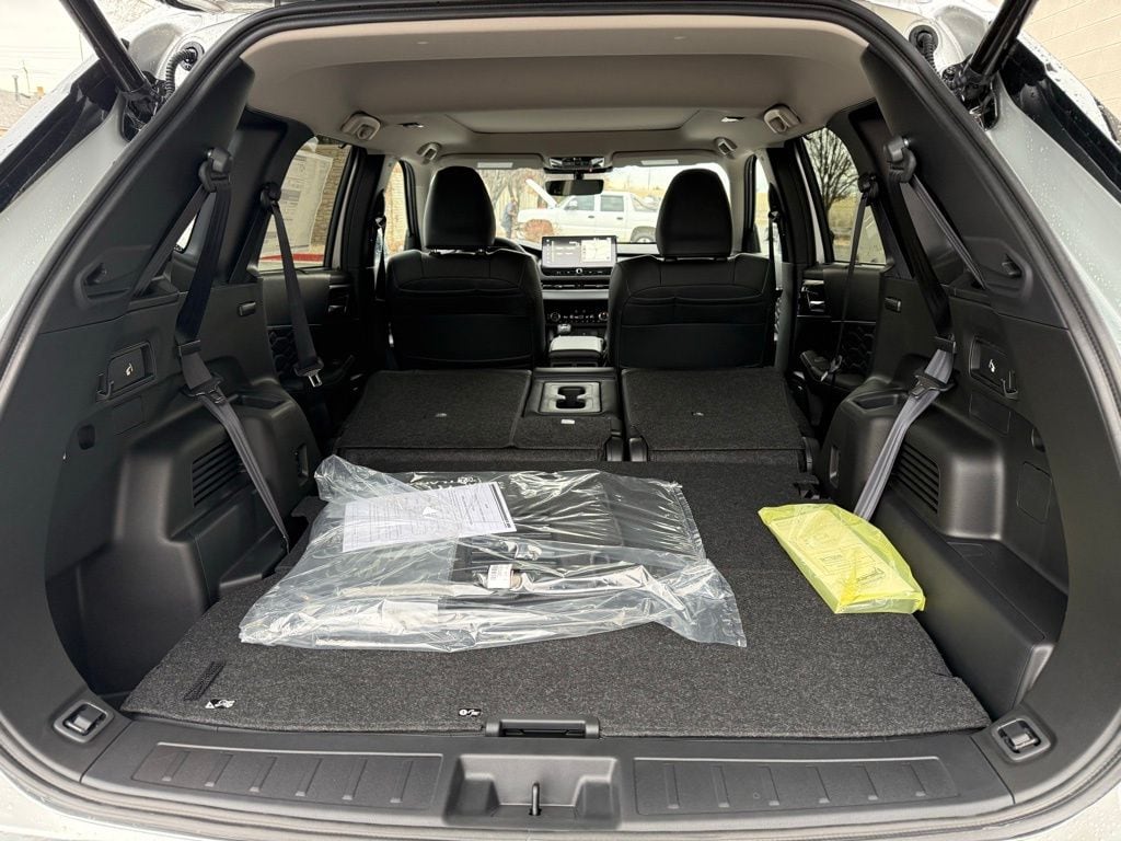 2026 Mitsubishi Outlander SEL - Photo 29