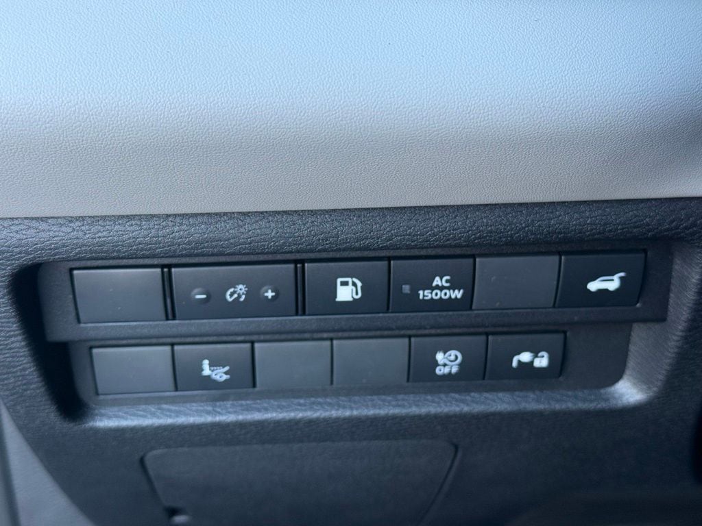 2025 Mitsubishi Outlander Plug-in Hybrid Platinum Edition - Photo 9