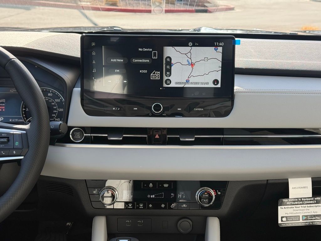 2026 Mitsubishi Outlander SE - Photo 14