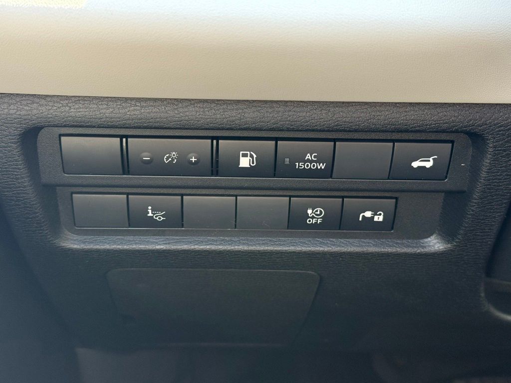 2025 Mitsubishi Outlander Plug-in Hybrid Platinum Edition - Photo 9