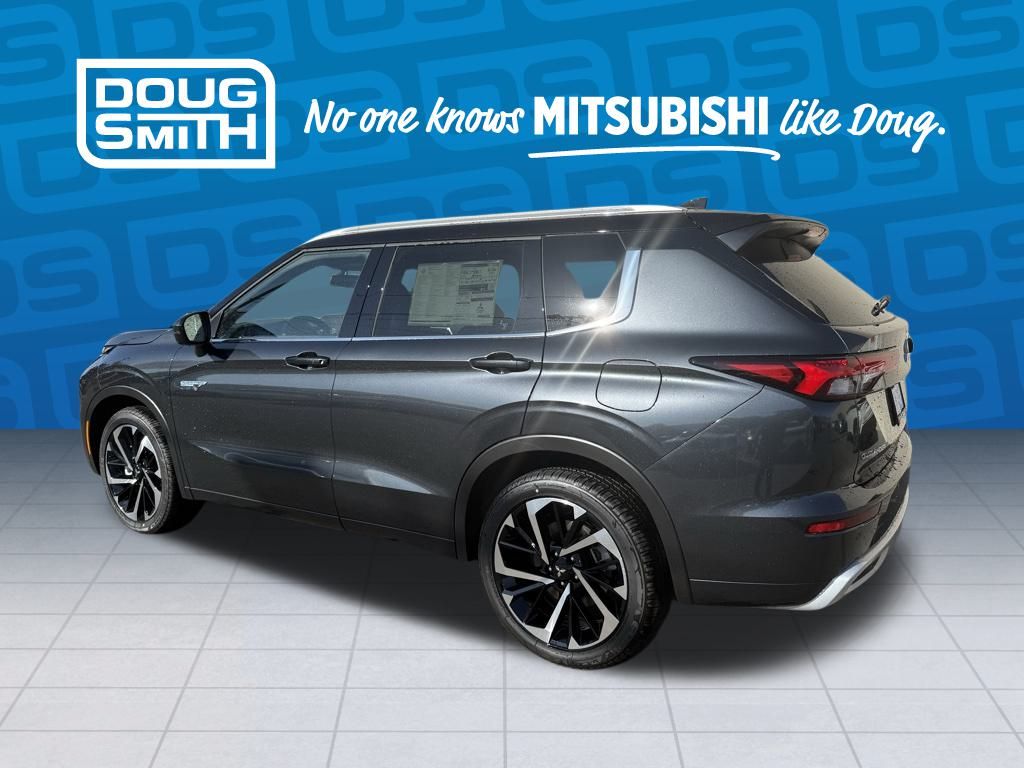 2025 Mitsubishi Outlander PHEV SEL photo 2
