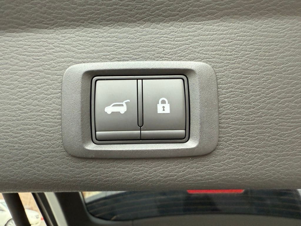 2026 Mitsubishi Outlander SEL - Photo 33
