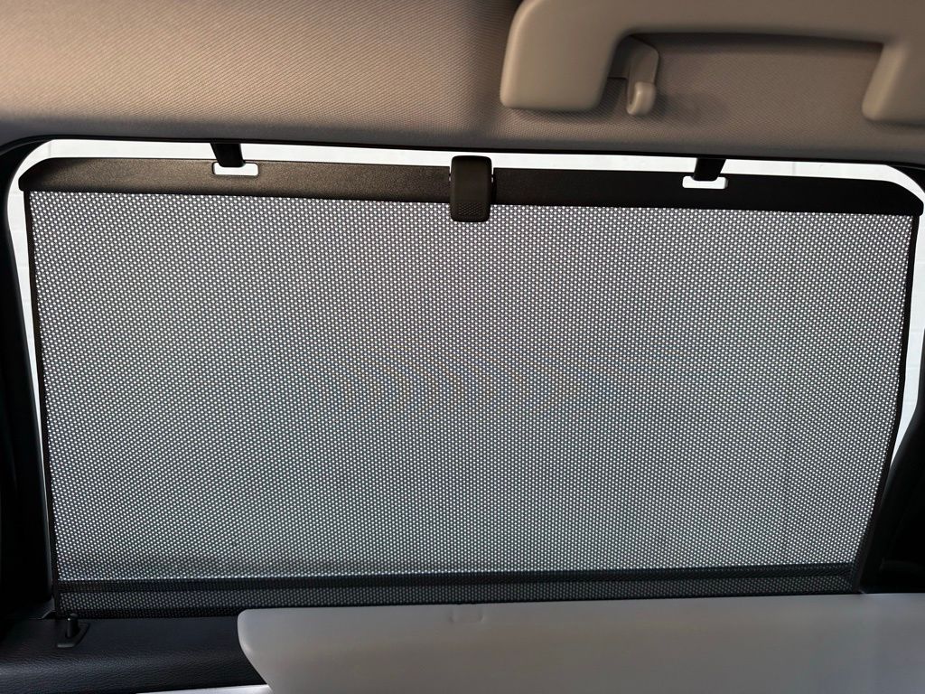 2025 Mitsubishi Outlander Plug-in Hybrid Platinum Edition - Photo 27