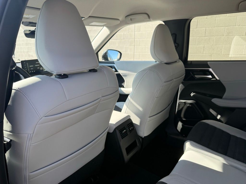 2026 Mitsubishi Outlander SE - Photo 22