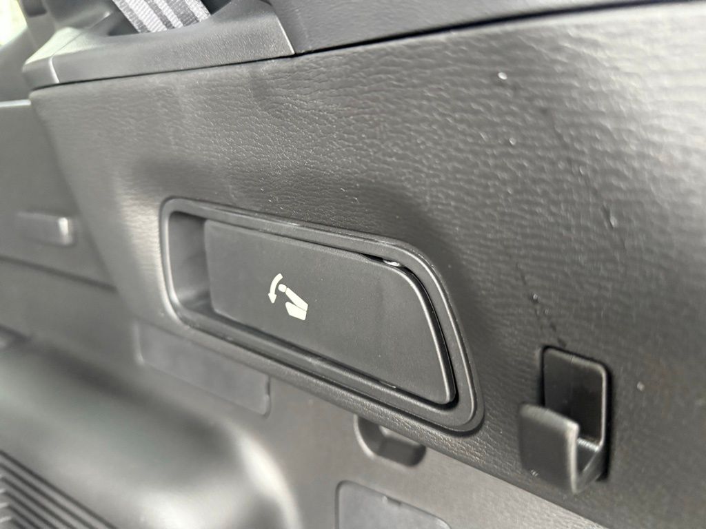 2026 Mitsubishi Outlander SE - Photo 28