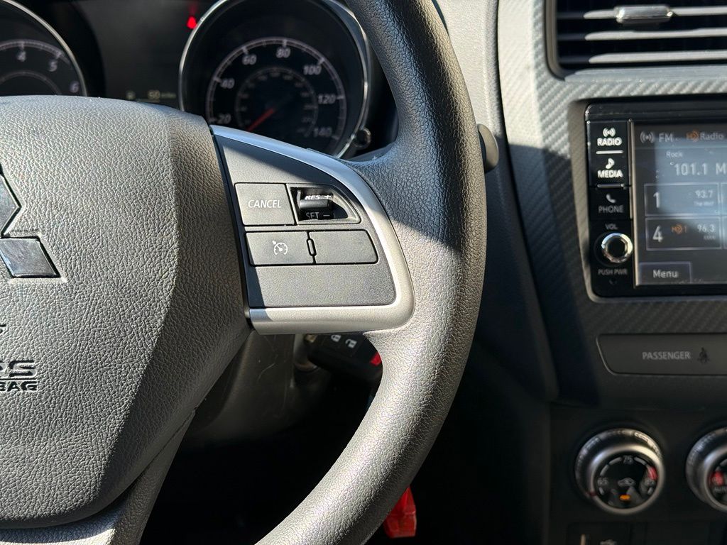 2025 Mitsubishi Outlander Sport ES - Photo 13