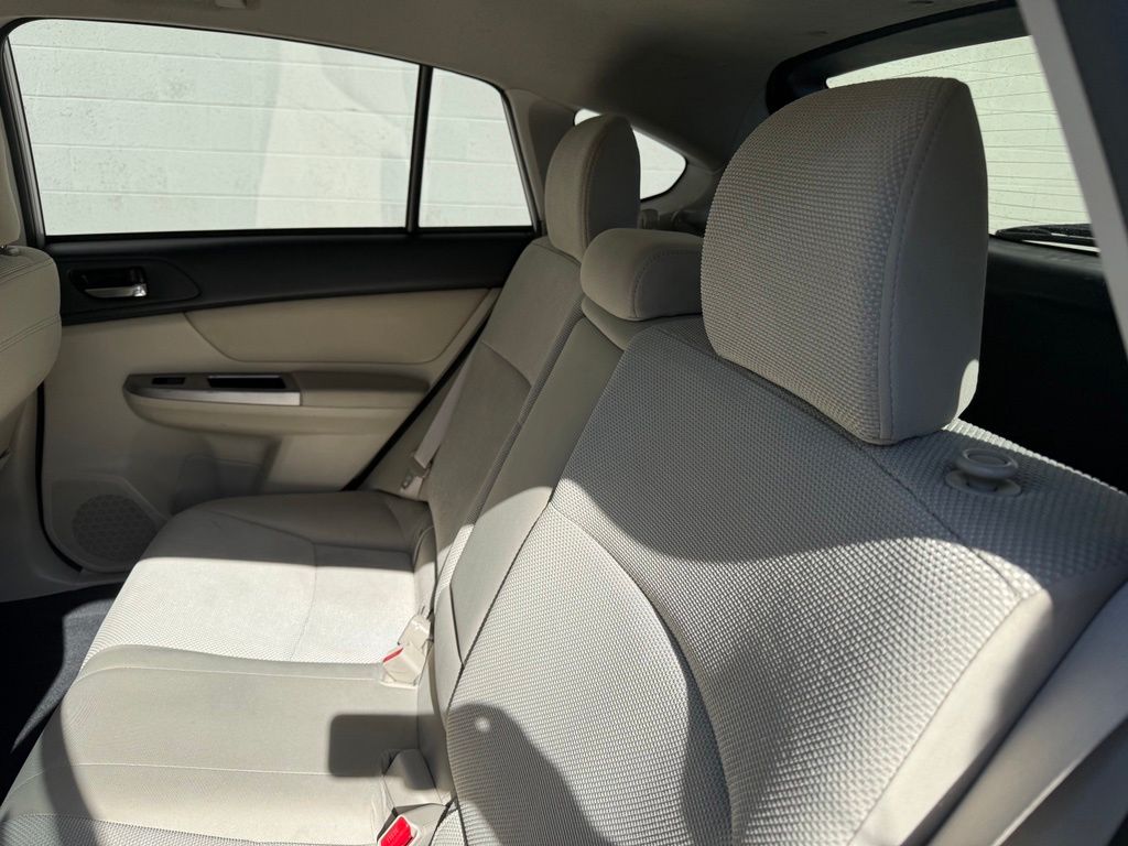 2014 Subaru XV Crosstrek Hybrid - Photo 21