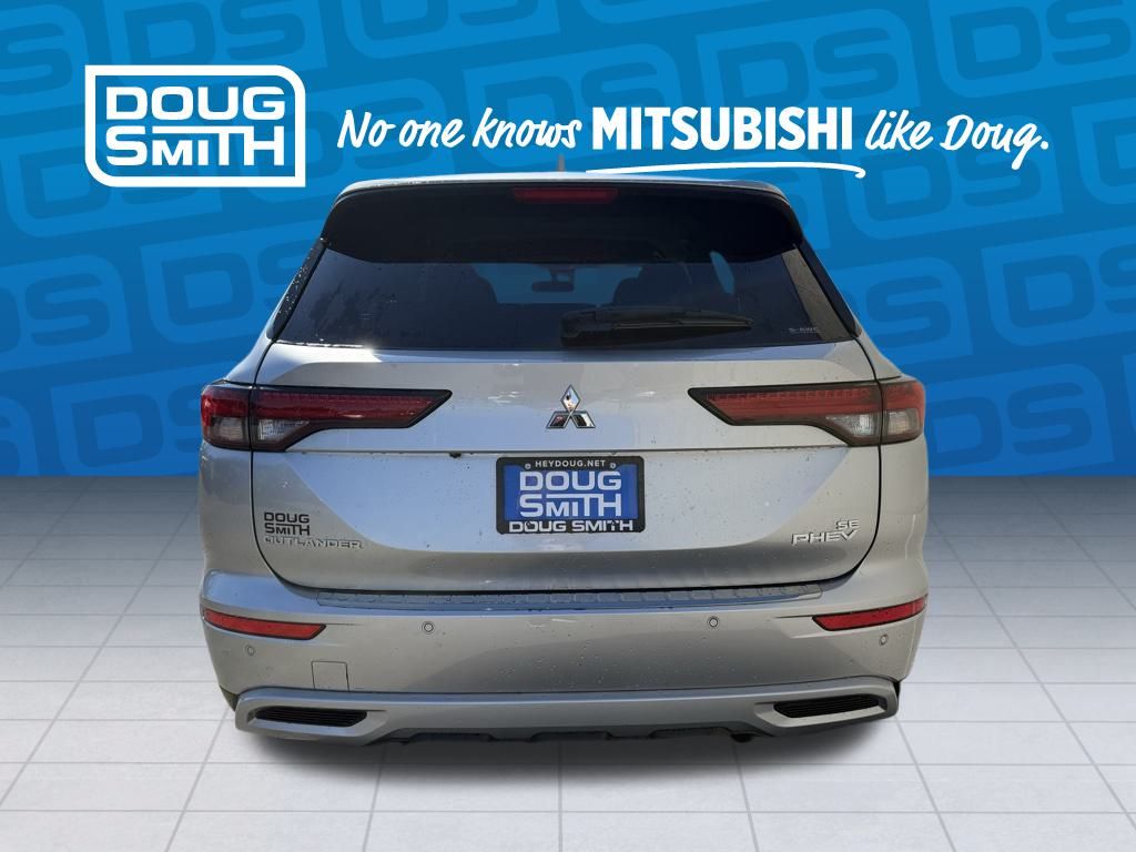 2025 Mitsubishi Outlander PHEV SE photo 2