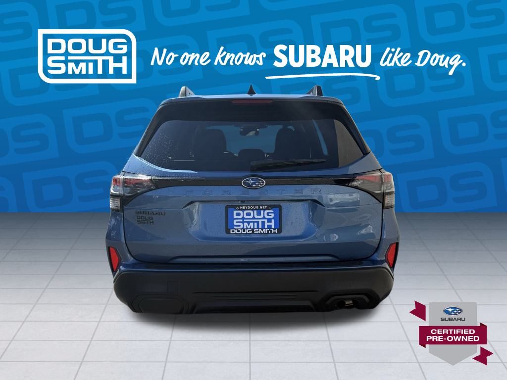 2025 Subaru Forester Premium photo 3