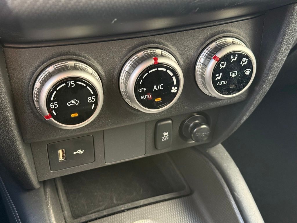 2025 Mitsubishi Outlander Sport ES - Photo 17