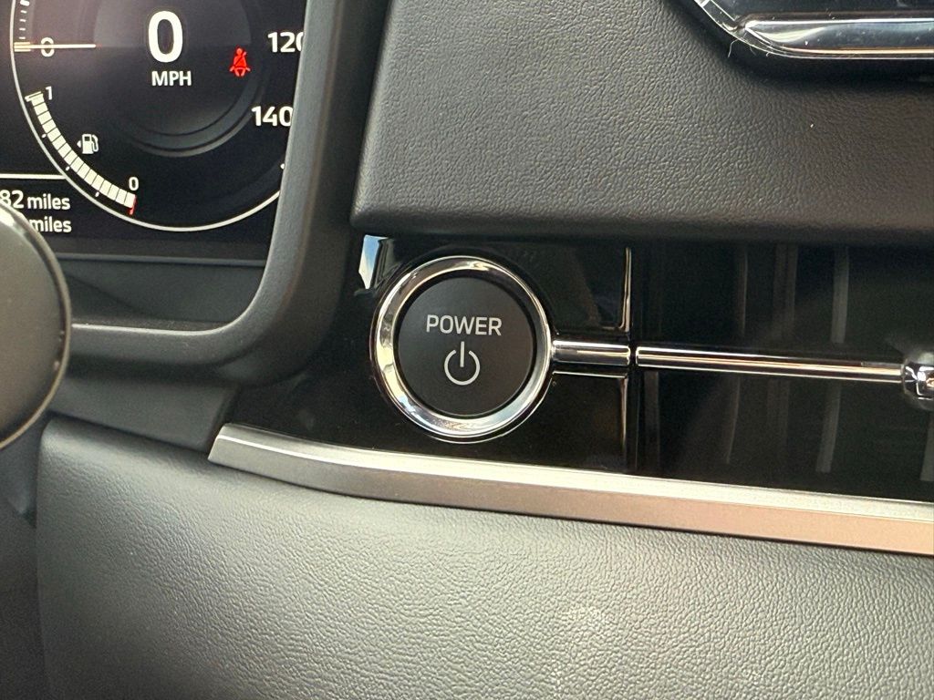 2025 Mitsubishi Outlander Plug-in Hybrid SEL Black Edition - Photo 12