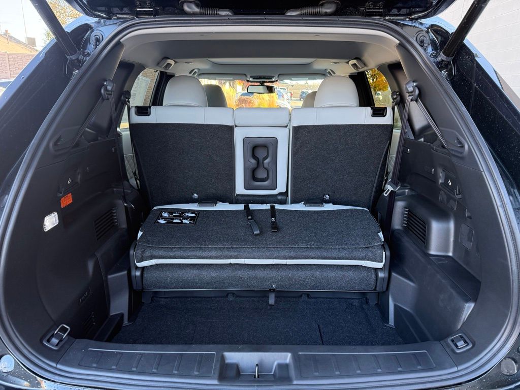 2025 Mitsubishi Outlander Plug-in Hybrid Platinum Edition - Photo 30