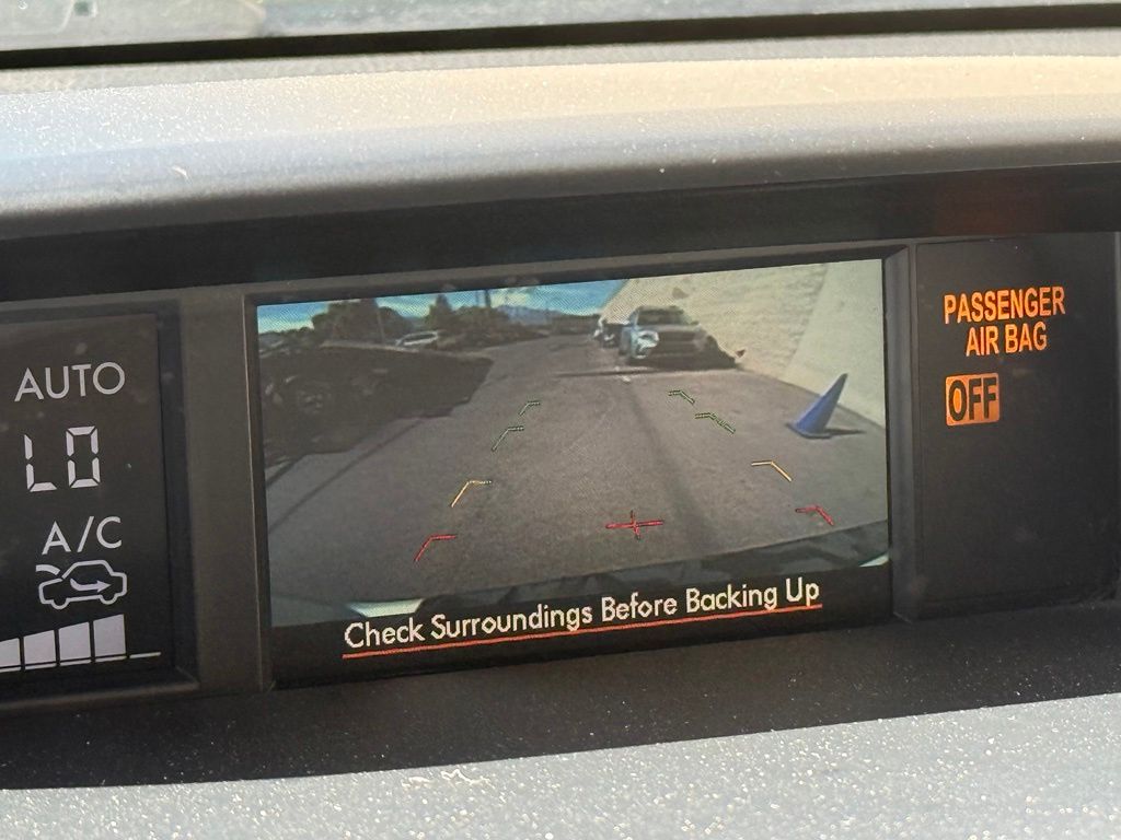 2014 Subaru XV Crosstrek Hybrid - Photo 15
