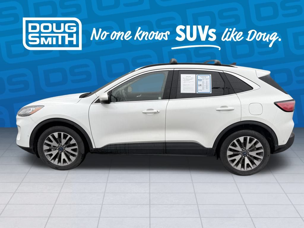 2020 Ford Escape Titanium photo 2