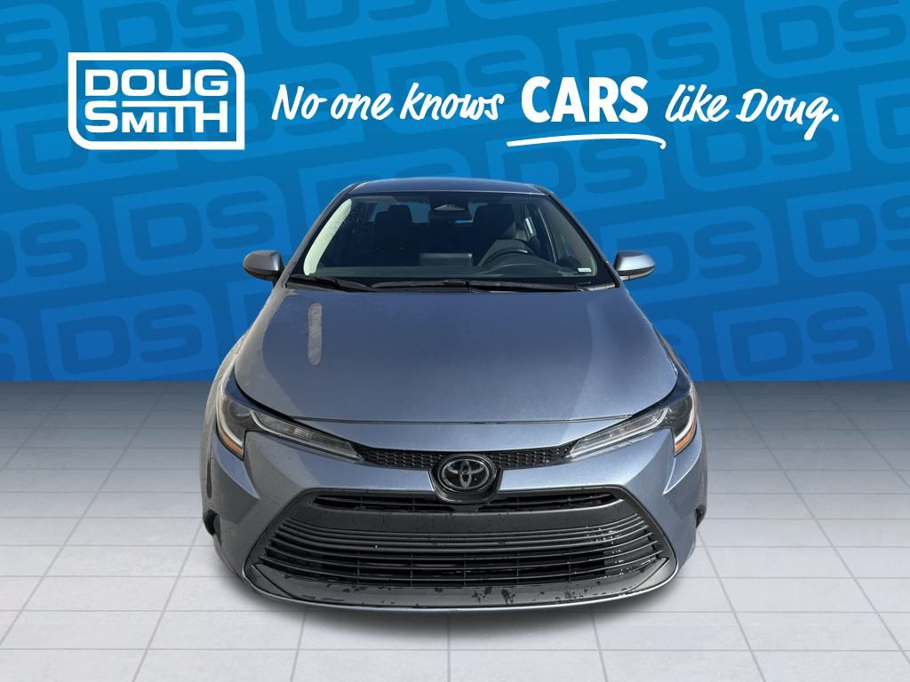 2024 Toyota Corolla LE photo 3